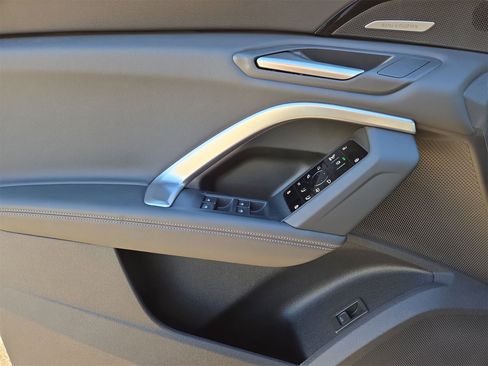 New 2025 Audi Q5 Premium Plus image 15