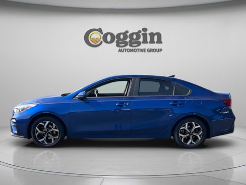 Used 2019 Kia Forte LXS image 2