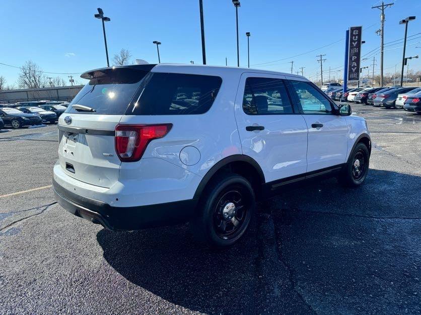 Used 2017 Ford Explorer 4WD Police Interceptor image 2
