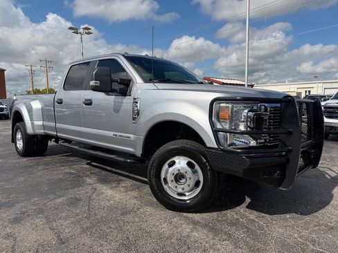 Used 2022 Ford F350 XL w/ STX Appearance Package AWD/4WD image 2