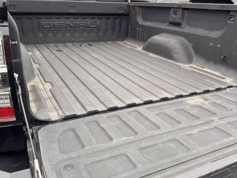 Used 2015 GMC Sierra 2500 Denali w/ Duramax Plus Package image 11