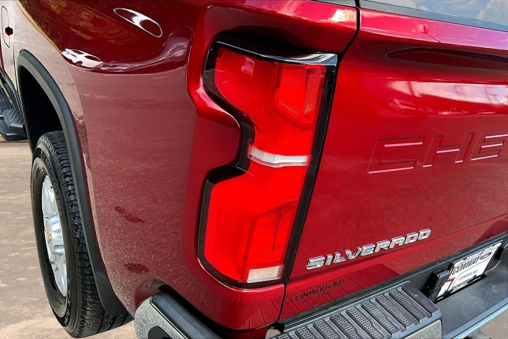 Used 2024 Chevrolet Silverado 2500 LTZ w/ LTZ Premium Package AWD/4WD image 26