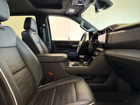 Used 2023 GMC Sierra 1500 AT4X image 26