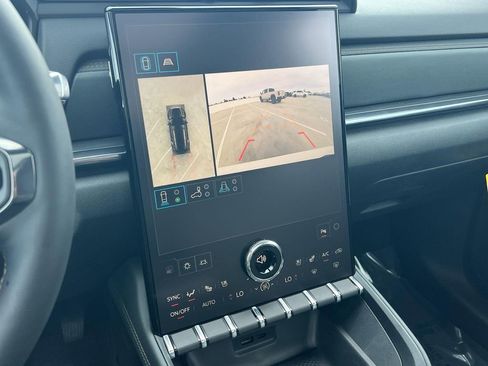 New 2026 GMC Terrain AT4 w/ Convenience Package III AWD/4WD image 19
