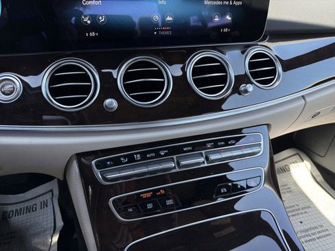 Used 2022 Mercedes-Benz E 350 4MATIC Sedan image 31