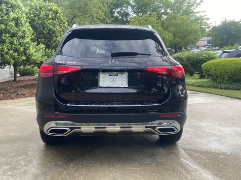 Certified 2025 Mercedes-Benz GLC 300 image 8