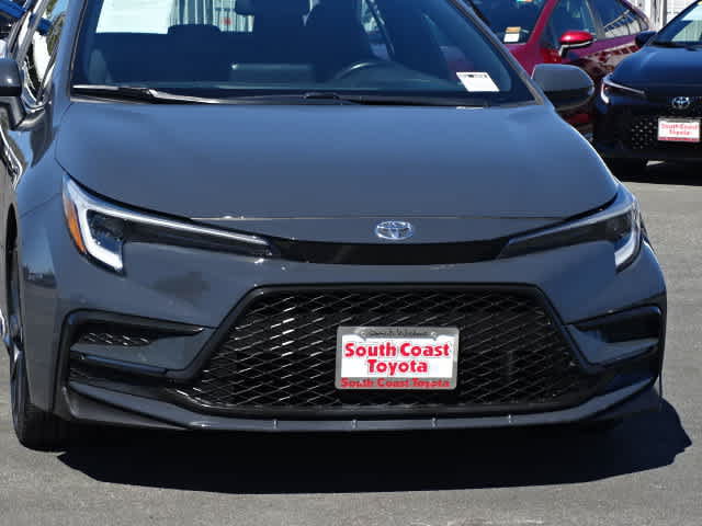 Used 2023 Toyota Corolla SE w/ Carpet Mat Package (TMS) FWD image 4