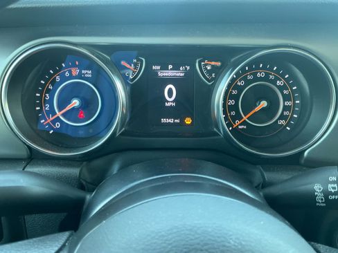 Used 2022 Jeep Wrangler Sport AWD/4WD image 16