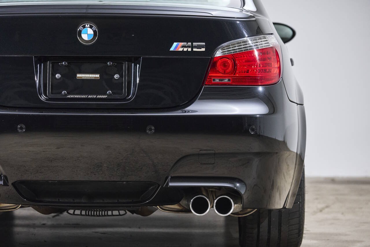 Used 2008 BMW M5 RWD image 20