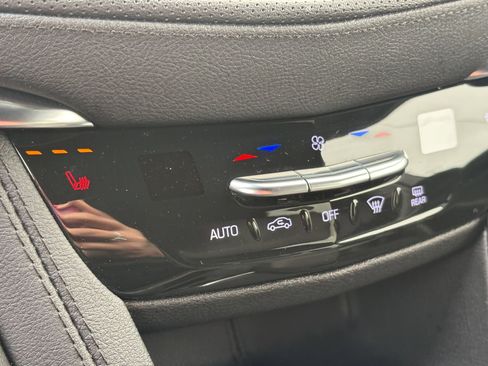 Certified 2023 Cadillac XT5 Premium Luxury image 22