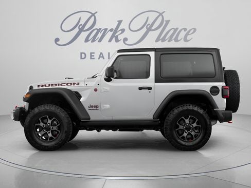 Used 2019 Jeep Wrangler Unlimited Sahara AWD/4WD image 2