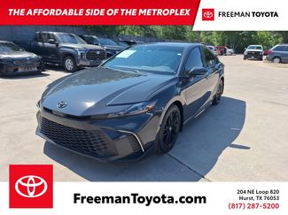Used 2025 Toyota Camry SE FWD video 1