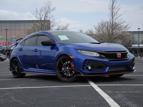 Used 2018 Honda Civic Type R image 2