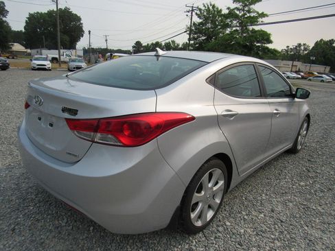 Used 2013 Hyundai Elantra Limited w/ Technology Pkg image 6