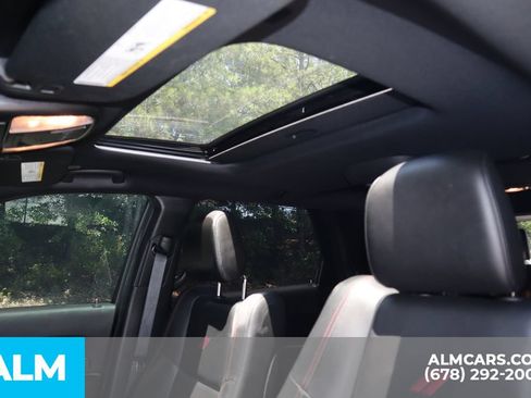 Used 2021 Dodge Durango R/T w/ Blacktop Package AWD/4WD image 11