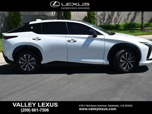 Used 2024 Lexus RZ 300e Premium w/ Accessory Package (P5) FWD image 3