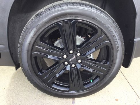 New 2026 GMC Acadia Elevation w/ Black Edition image 5