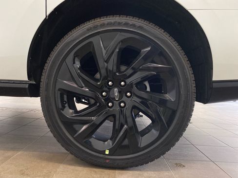 New 2026 Lincoln Navigator L Black Label AWD/4WD image 59