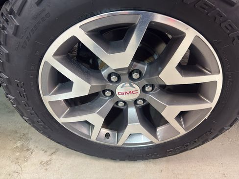 Used 2016 GMC Sierra 1500 SLT AWD/4WD image 29