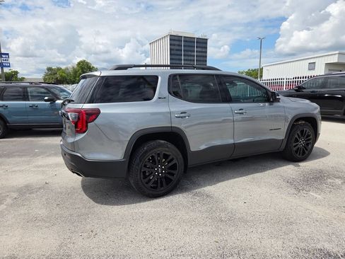 Used 2023 GMC Acadia SLT w/ Elevation Edition FWD image 13
