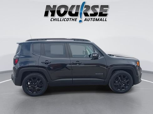 Used 2018 Jeep Renegade Altitude image 9