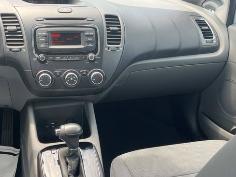 Used 2018 Kia Forte LX FWD image 13