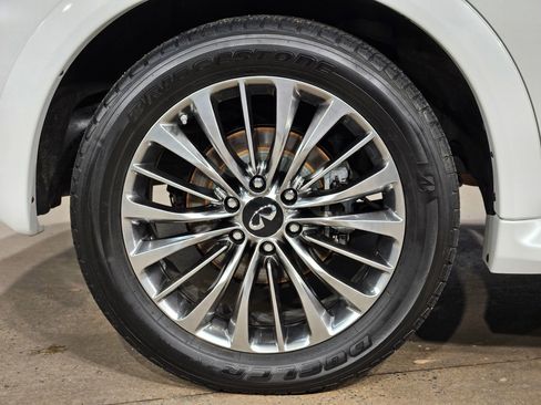 Used 2019 INFINITI QX80 Luxe w/ 22" Wheel Package image 17