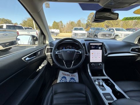 Used 2023 Ford Edge SEL w/ Convenience Package image 12