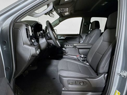 New 2026 GMC Sierra 1500 SLE w/ Preferred Package image 12