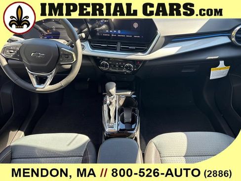 New 2026 Chevrolet Trax LT w/ Driver Confidence Package FWD image 17