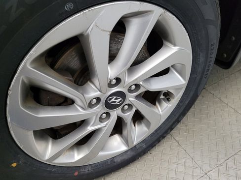 Used 2018 Hyundai Tucson SE image 31