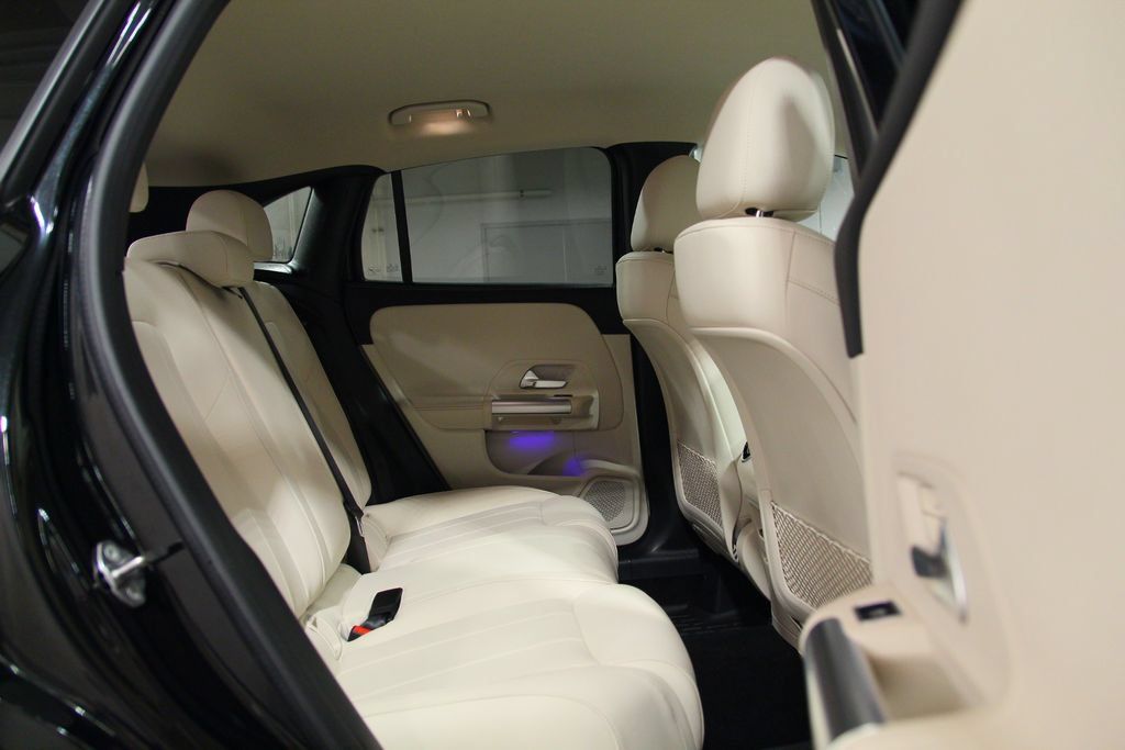 Certified 2023 Mercedes-Benz GLA 250 4MATIC image 24