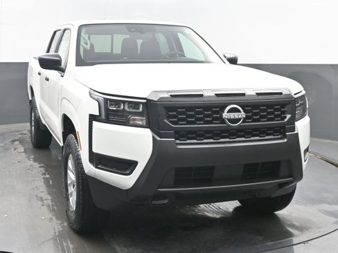 New 2026 Nissan Frontier S image 2