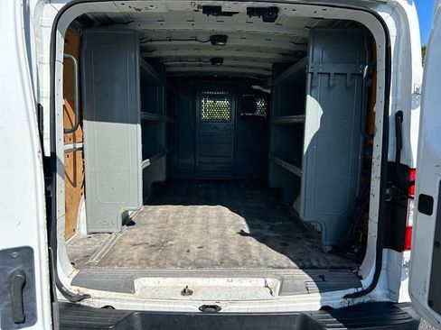 Used 2017 Nissan NV 2500 SV RWD image 15