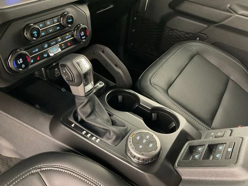 New 2026 Ford Bronco Outer Banks w/ Sasquatch Package AWD/4WD image 19