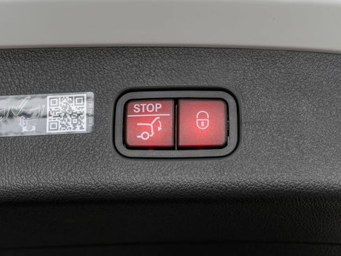 New 2026 Mercedes-Benz GLC 300 4MATIC image 35