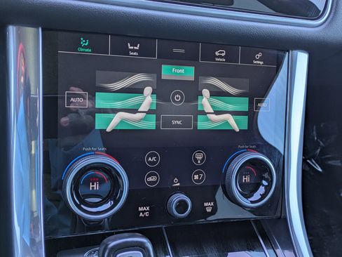 Used 2019 Land Rover Range Rover Sport HSE image 14