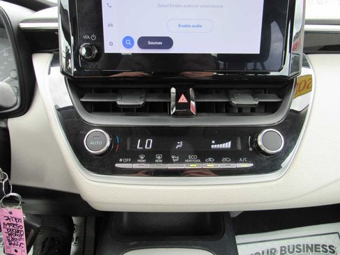 Used 2023 Toyota Corolla LE image 15