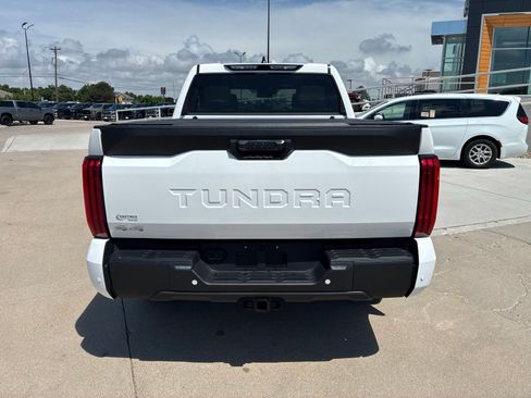 Used 2026 Toyota Tundra SR5 w/ SR5 Premium Package AWD/4WD image 4