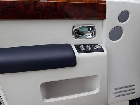 Certified 2016 Rolls-Royce Phantom image 11