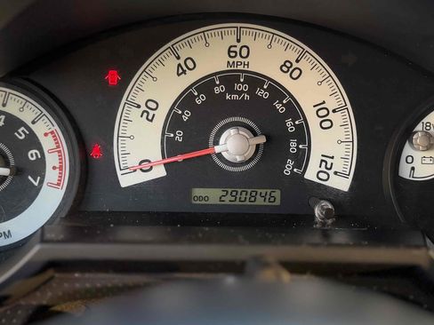 Used 2007 Toyota FJ Cruiser 4WD image 24