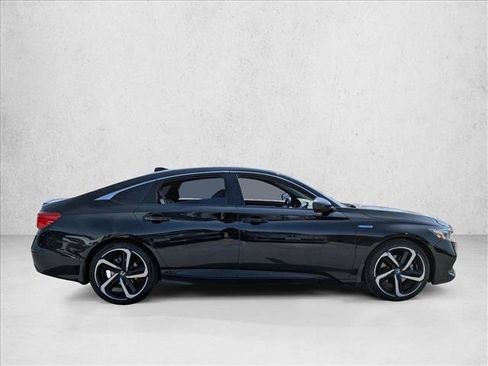 Used 2022 Honda Accord Sport image 4