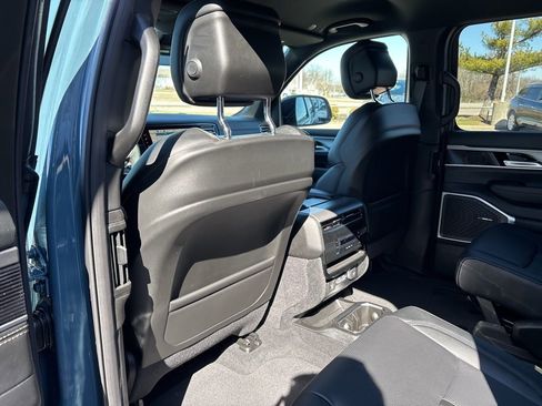 New 2026 Jeep Grand Wagoneer Limited AWD/4WD image 43