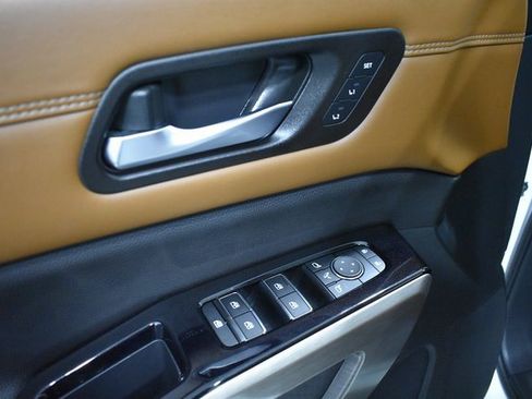 Certified 2023 Nissan Pathfinder Platinum w/ Cargo Package image 15