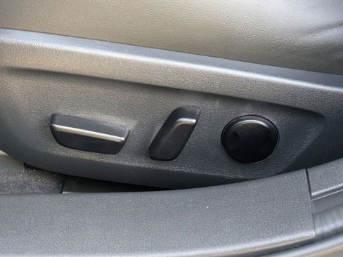 Used 2023 MAZDA MAZDA3 2.5 Turbo Sedan w/Premium Plus image 23