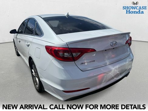 Used 2017 Hyundai Sonata SE image 4