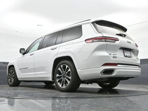 Used 2023 Jeep Grand Cherokee L Overland image 14