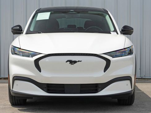 Used 2024 Ford Mustang Mach-E Select w/ Comfort Package Lite image 6