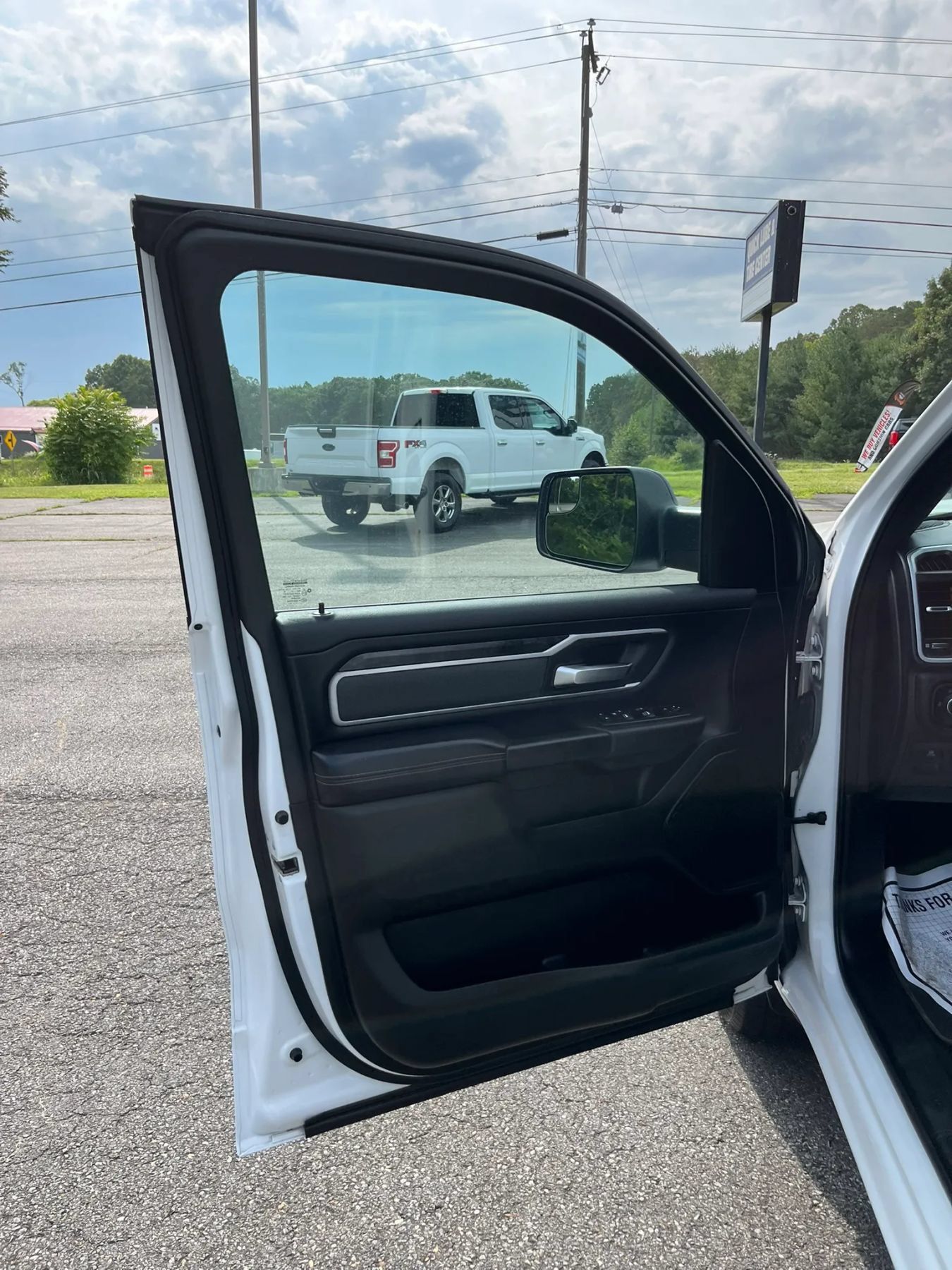 Used 2021 RAM 1500 Big Horn AWD/4WD image 10