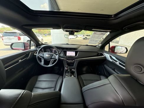 Certified 2026 Cadillac XT5 Premium Luxury w/ Driver Assist Package AWD/4WD image 21